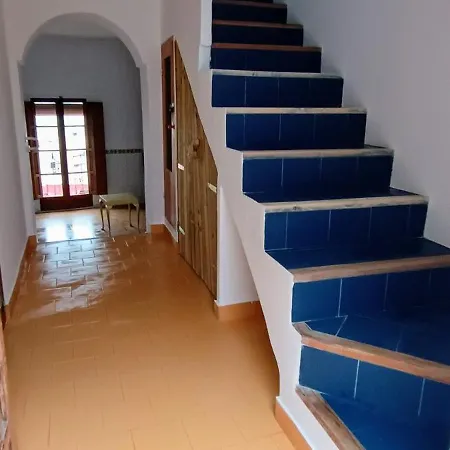Вилла Charming House In The Historic Old Town *