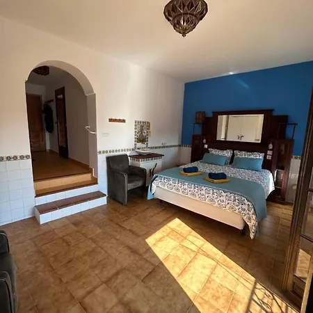 Charming House In The Historic Old Town * Alicante
