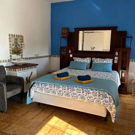 Charming House In The Historic Old Town Villa Alicante